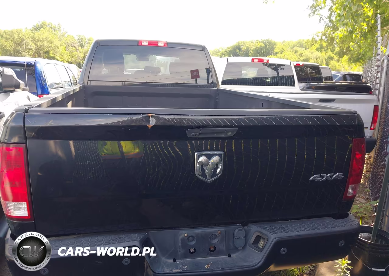 2017 Ram 3500 Tradesman 4X4 8' Box VIN:3C63R3GL5HG775283 - 6