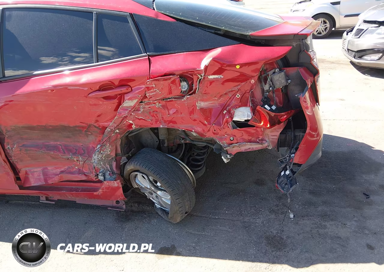 2022 Toyota Prius Prime Limited VIN:JTDKAMFPXN3203405 - 6