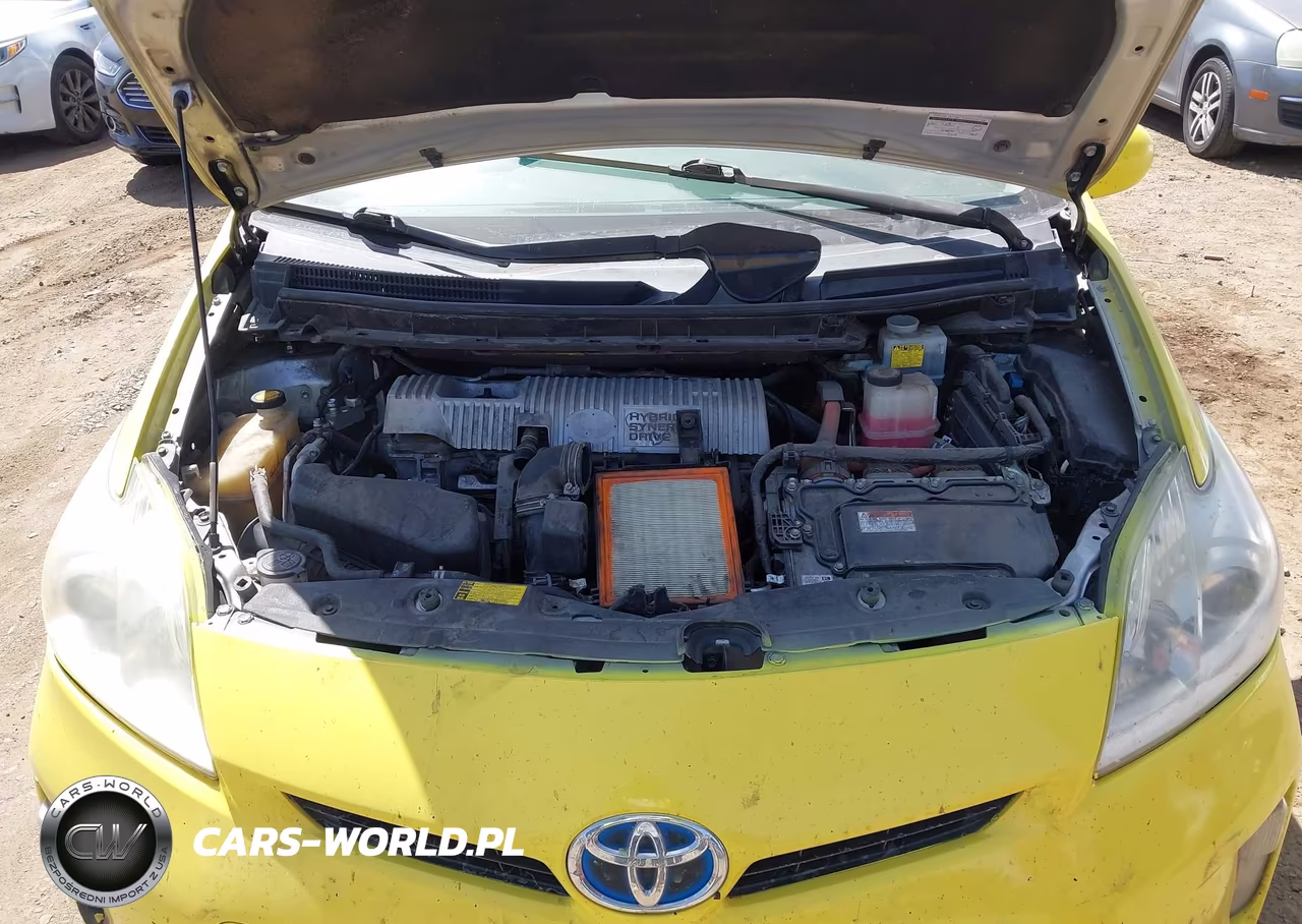 2013 Toyota Prius Two VIN:JTDKN3DU8D5578560 - 10