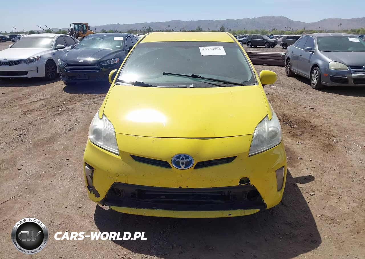 2013 Toyota Prius Two VIN:JTDKN3DU8D5578560 - 12