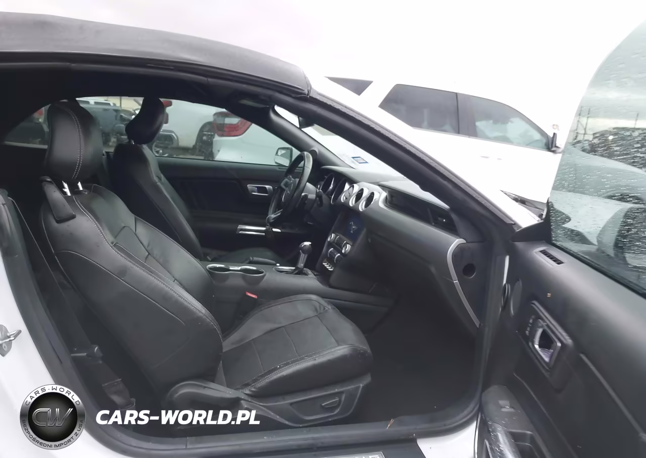 2020 Ford Mustang Ecoboost Premium VIN:1FATP8UH0L5137539 - 5