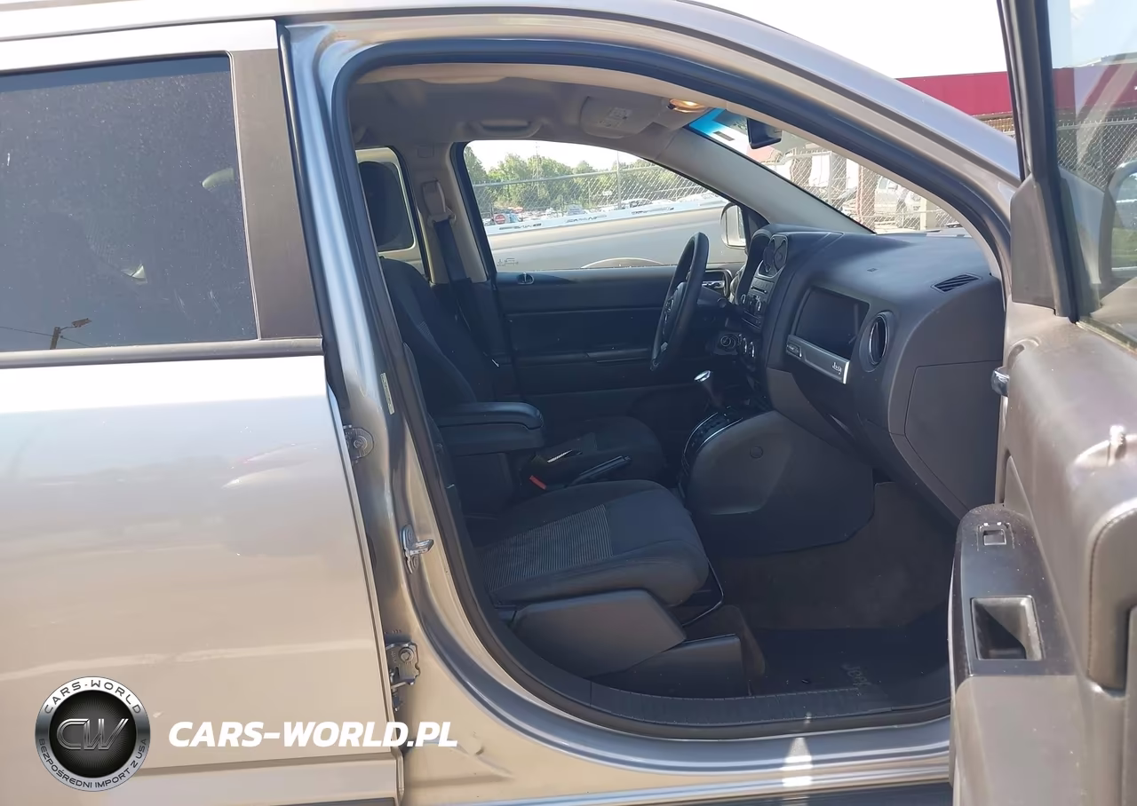 2016 Jeep Compass Sport VIN:1C4NJCBB8GD765026 - 5