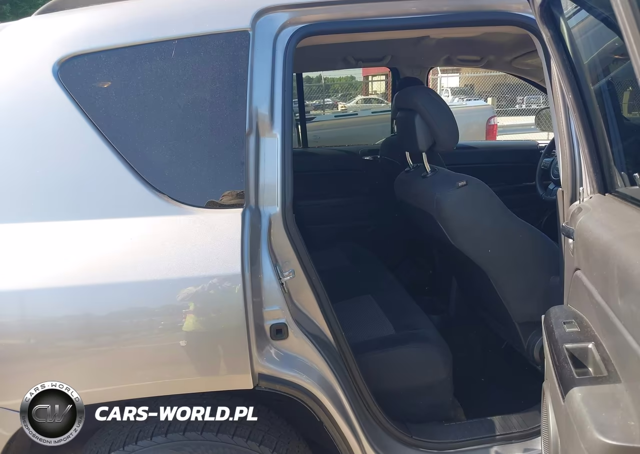 2016 Jeep Compass Sport VIN:1C4NJCBB8GD765026 - 8