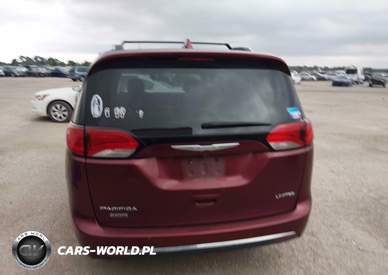 2017 Chrysler Pacifica Limited VIN:2C4RC1GG8HR610947 - 16