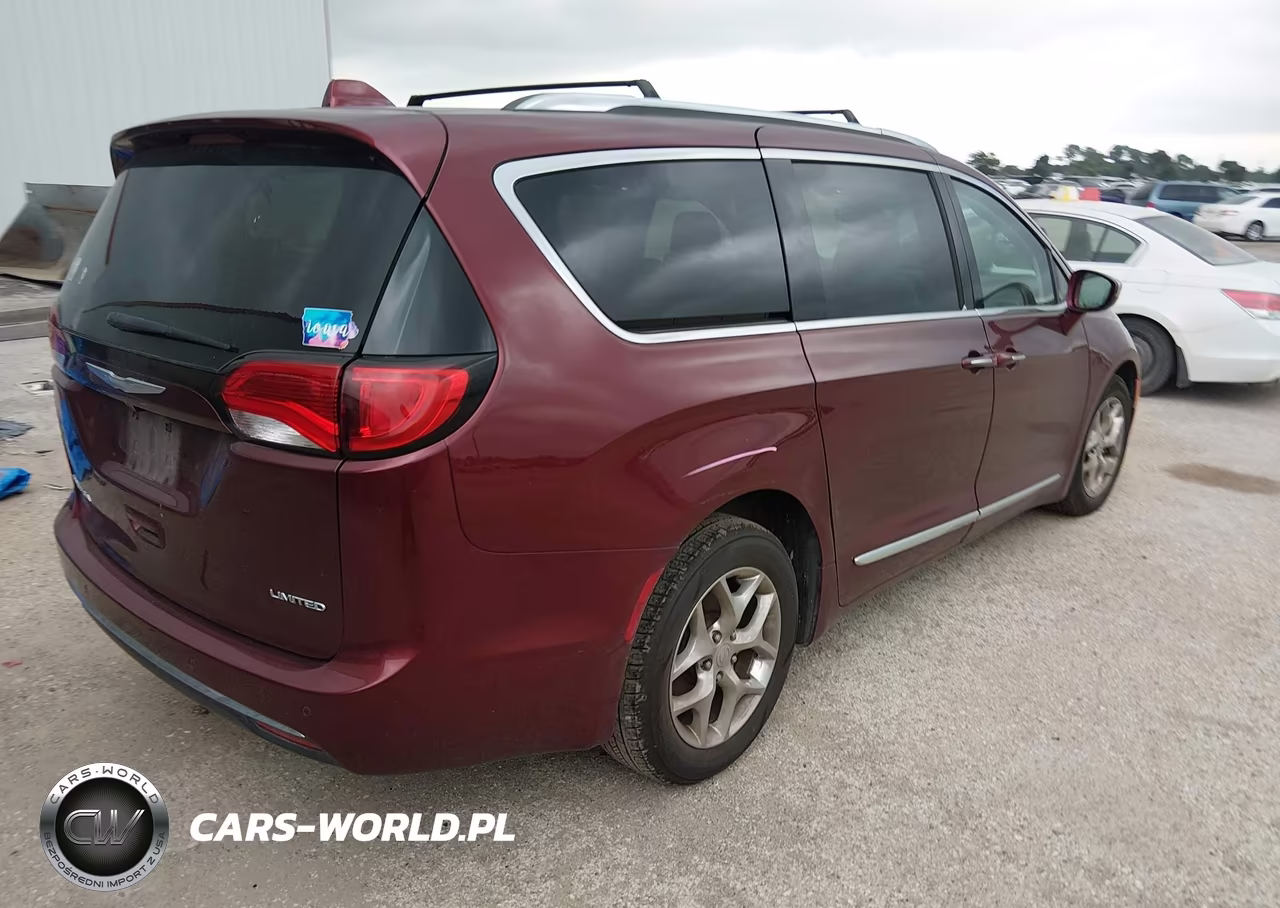 2017 Chrysler Pacifica Limited VIN:2C4RC1GG8HR610947 - 4
