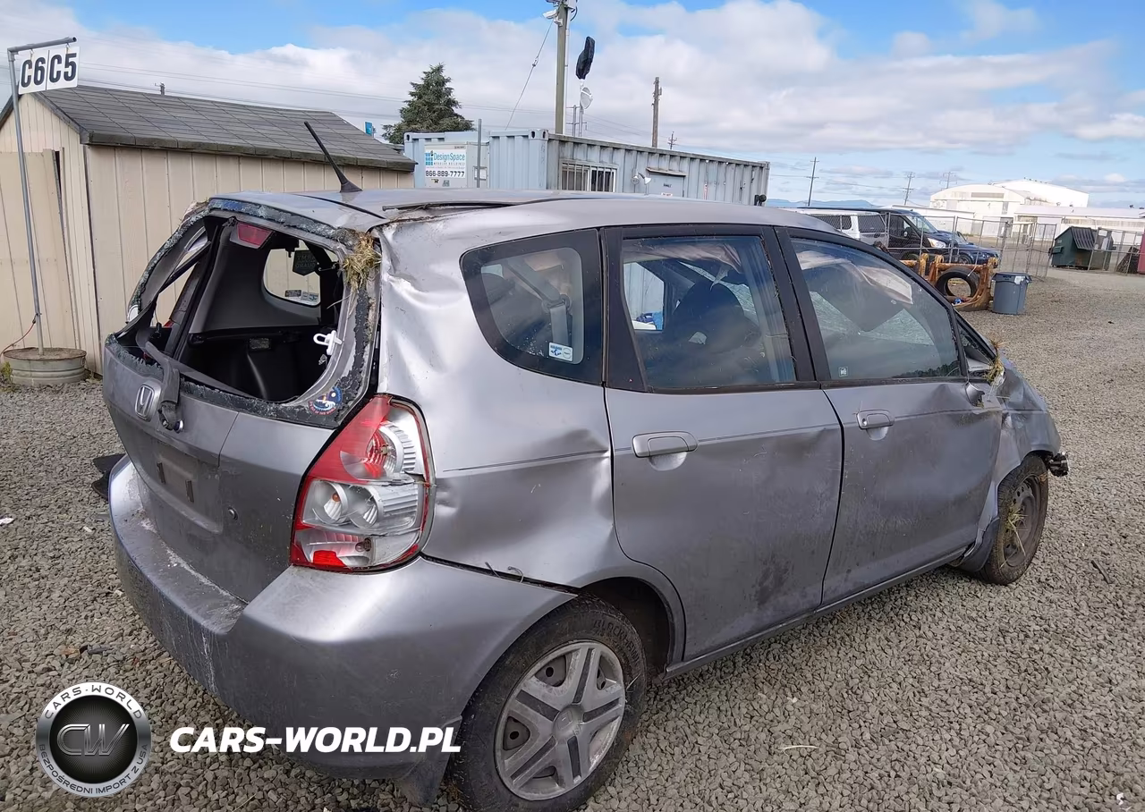 2008 Honda Fit VIN:JHMGD38488S047383 - 4