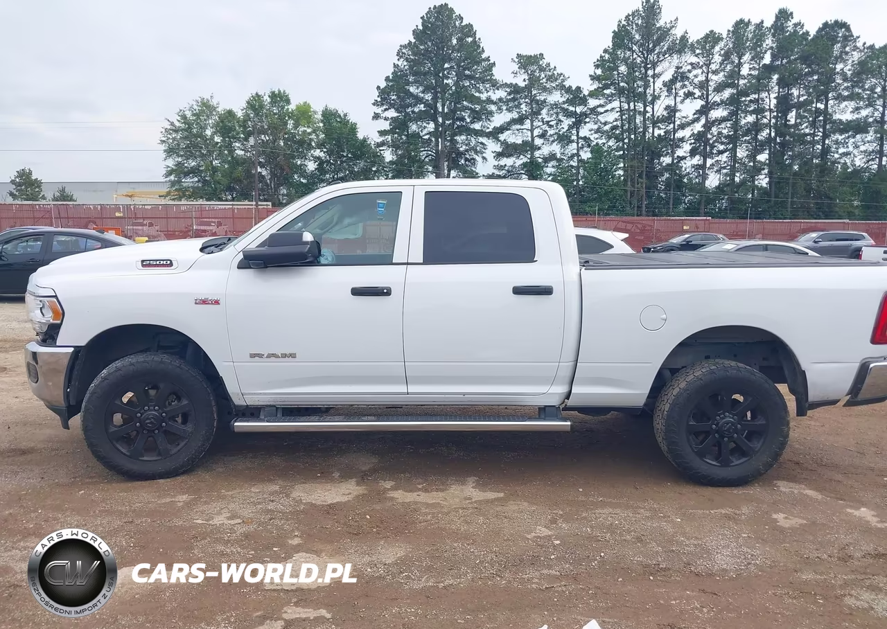 2020 Ram 2500 VIN:3C6UR5CJ2LG250646 - 13