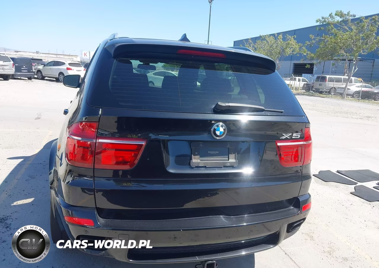 2013 BMW X5 xDrive50I VIN:5UXZV8C51D0C15876 - 16
