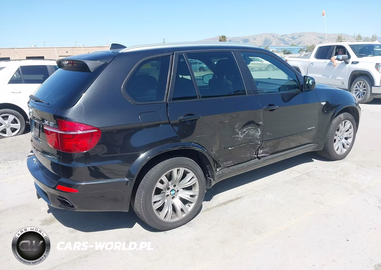 2013 BMW X5 xDrive50I VIN:5UXZV8C51D0C15876 - 4