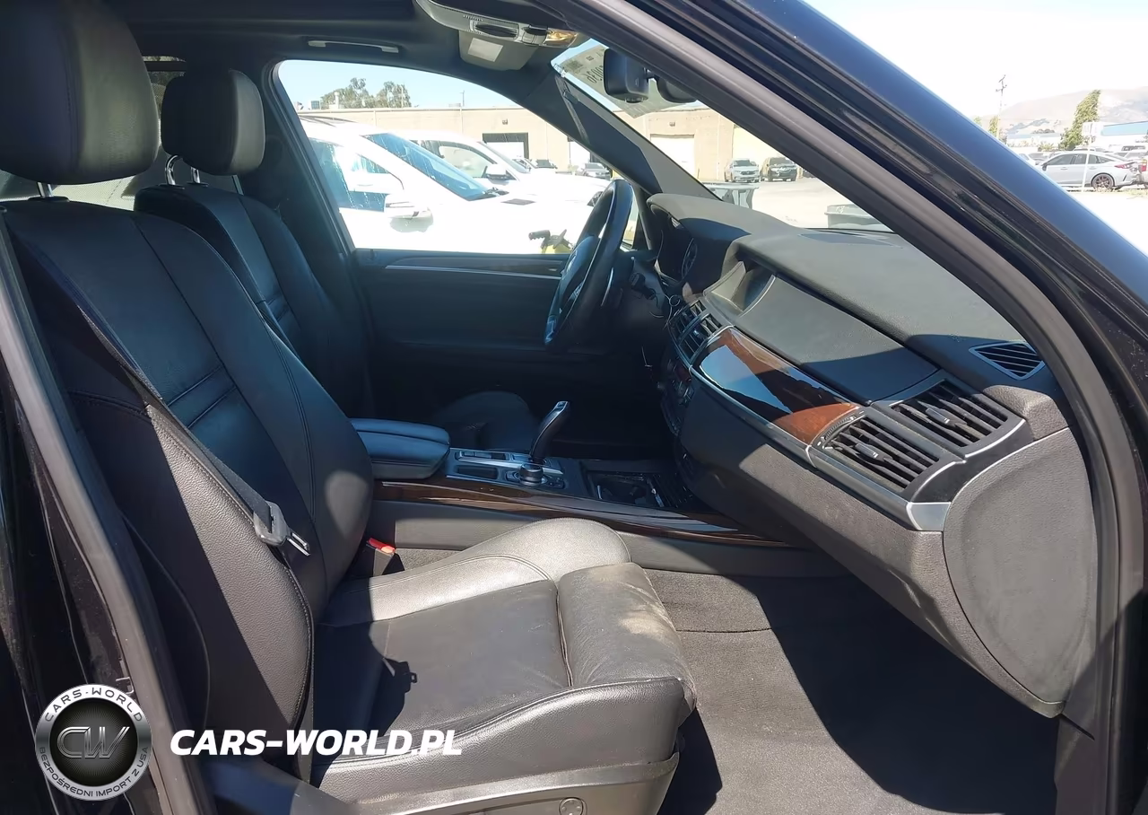 2013 BMW X5 xDrive50I VIN:5UXZV8C51D0C15876 - 5