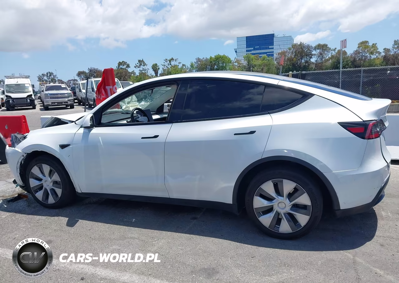 2023 Tesla Model Y Awd-Long Range Dual Motor All-Wheel Drive VIN:7SAYGDEE4PF630113 - 14