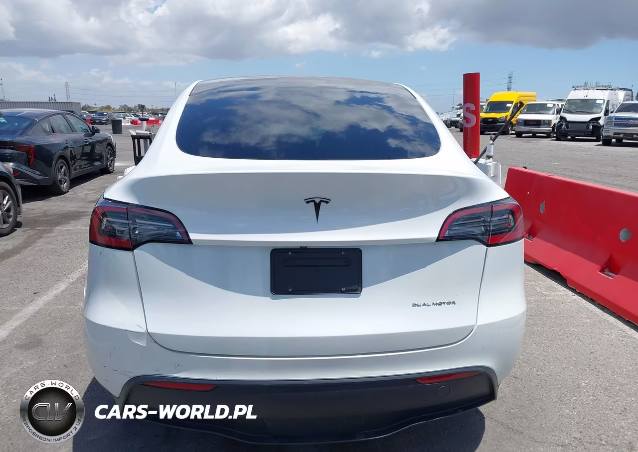 2023 Tesla Model Y Awd-Long Range Dual Motor All-Wheel Drive VIN:7SAYGDEE4PF630113 - 16