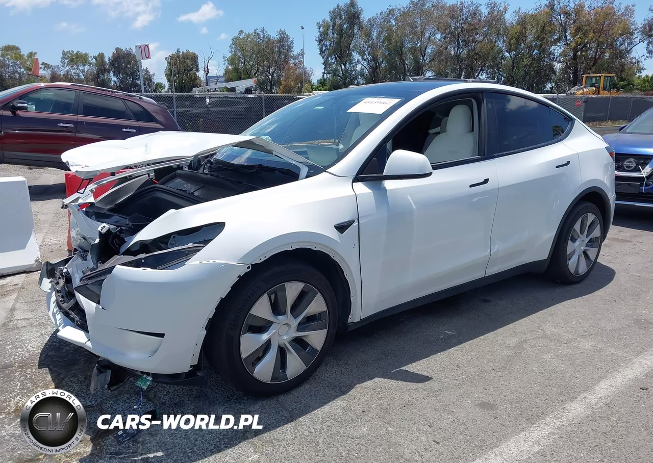 2023 Tesla Model Y Awd-Long Range Dual Motor All-Wheel Drive VIN:7SAYGDEE4PF630113 - 2