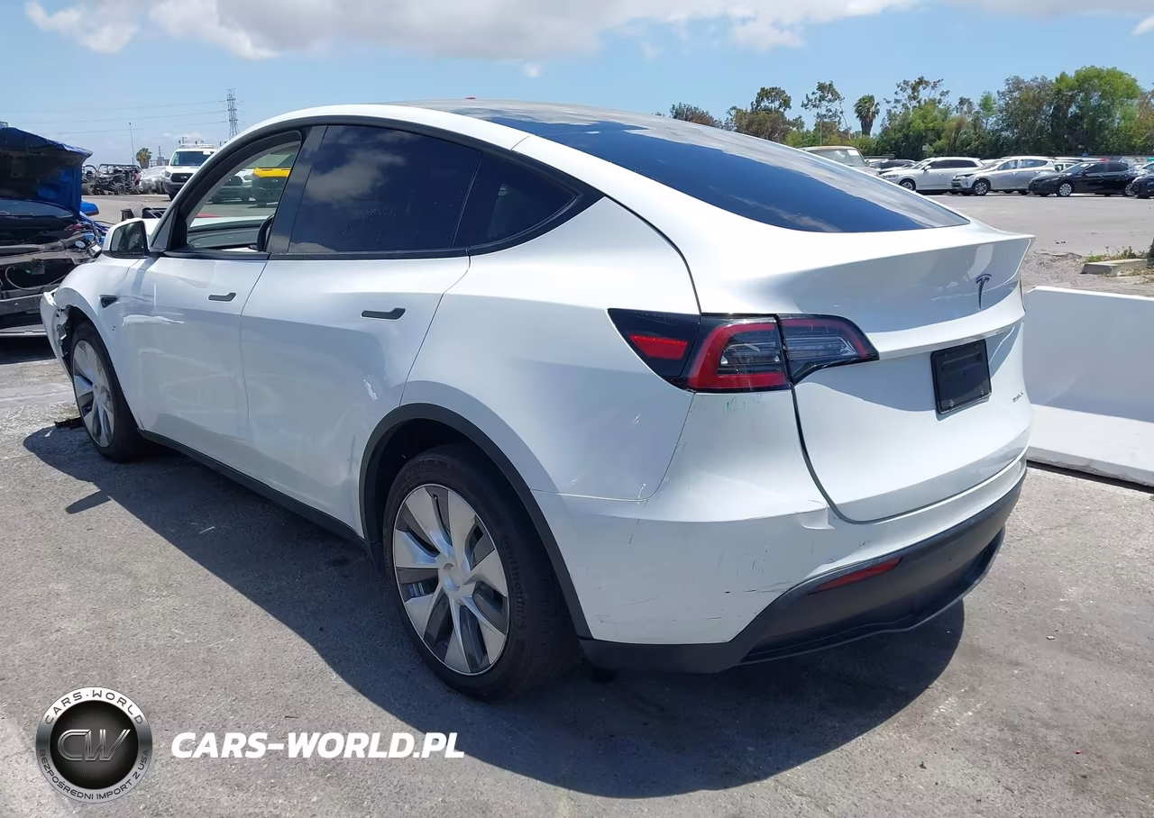 2023 Tesla Model Y Awd-Long Range Dual Motor All-Wheel Drive VIN:7SAYGDEE4PF630113 - 3
