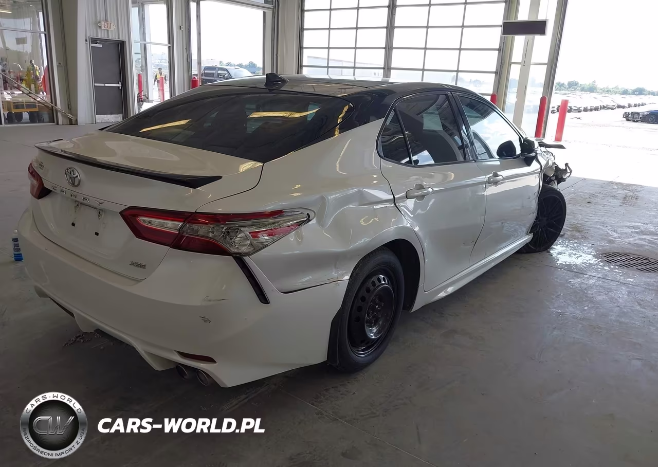 2019 Toyota Camry Xse VIN:4T1B61HK9KU239766 - 4