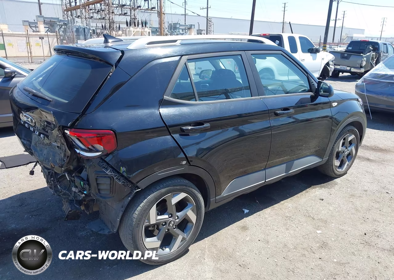 2022 Hyundai Venue Sel VIN:KMHRC8A34NU137671 - 4
