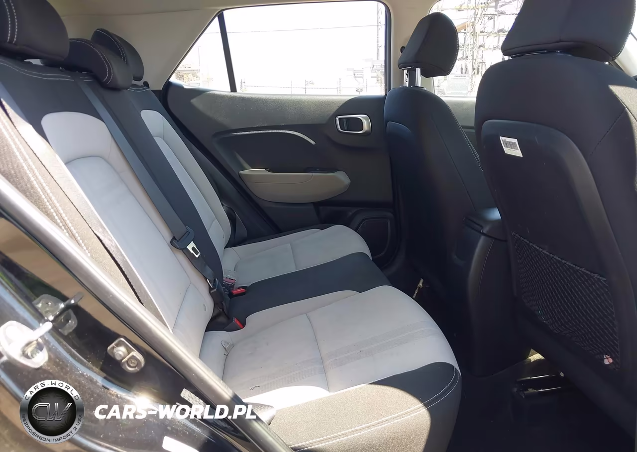 2022 Hyundai Venue Sel VIN:KMHRC8A34NU137671 - 8