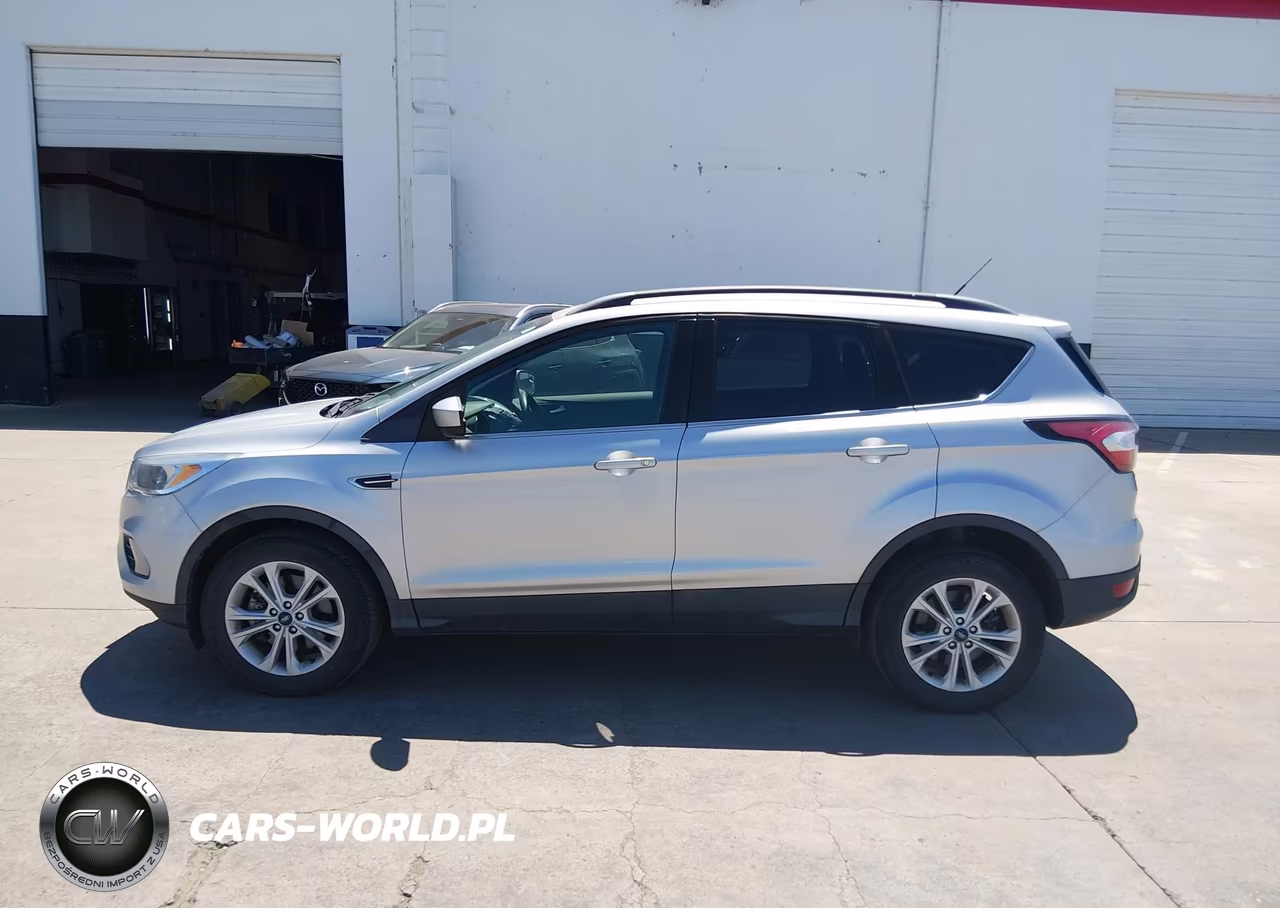 2018 Ford Escape Se VIN:1FMCU9GD7JUC38769 - 14