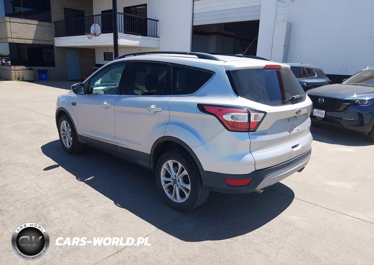 2018 Ford Escape Se VIN:1FMCU9GD7JUC38769 - 3