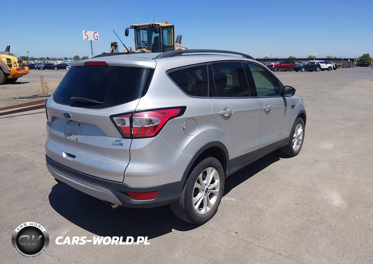2018 Ford Escape Se VIN:1FMCU9GD7JUC38769 - 4