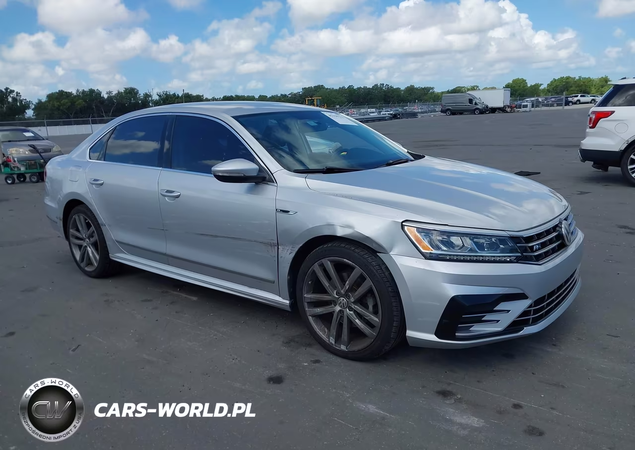2017 Volkswagen Passat 1.8T R-Line – zdjęcie 1 z 16