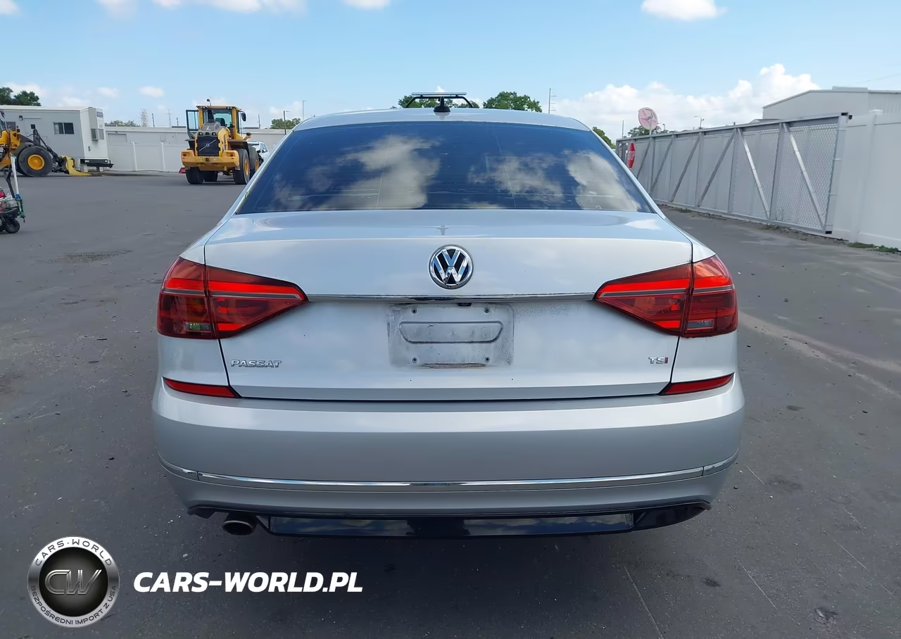 2017 Volkswagen Passat 1.8T R-Line VIN:1VWDT7A36HC068403 - 16