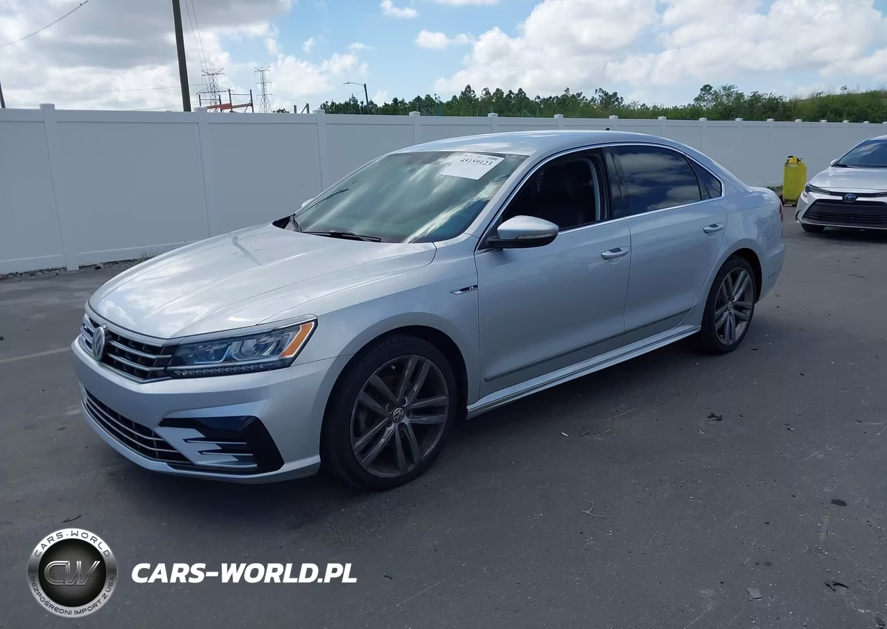 2017 Volkswagen Passat 1.8T R-Line VIN:1VWDT7A36HC068403 - 2
