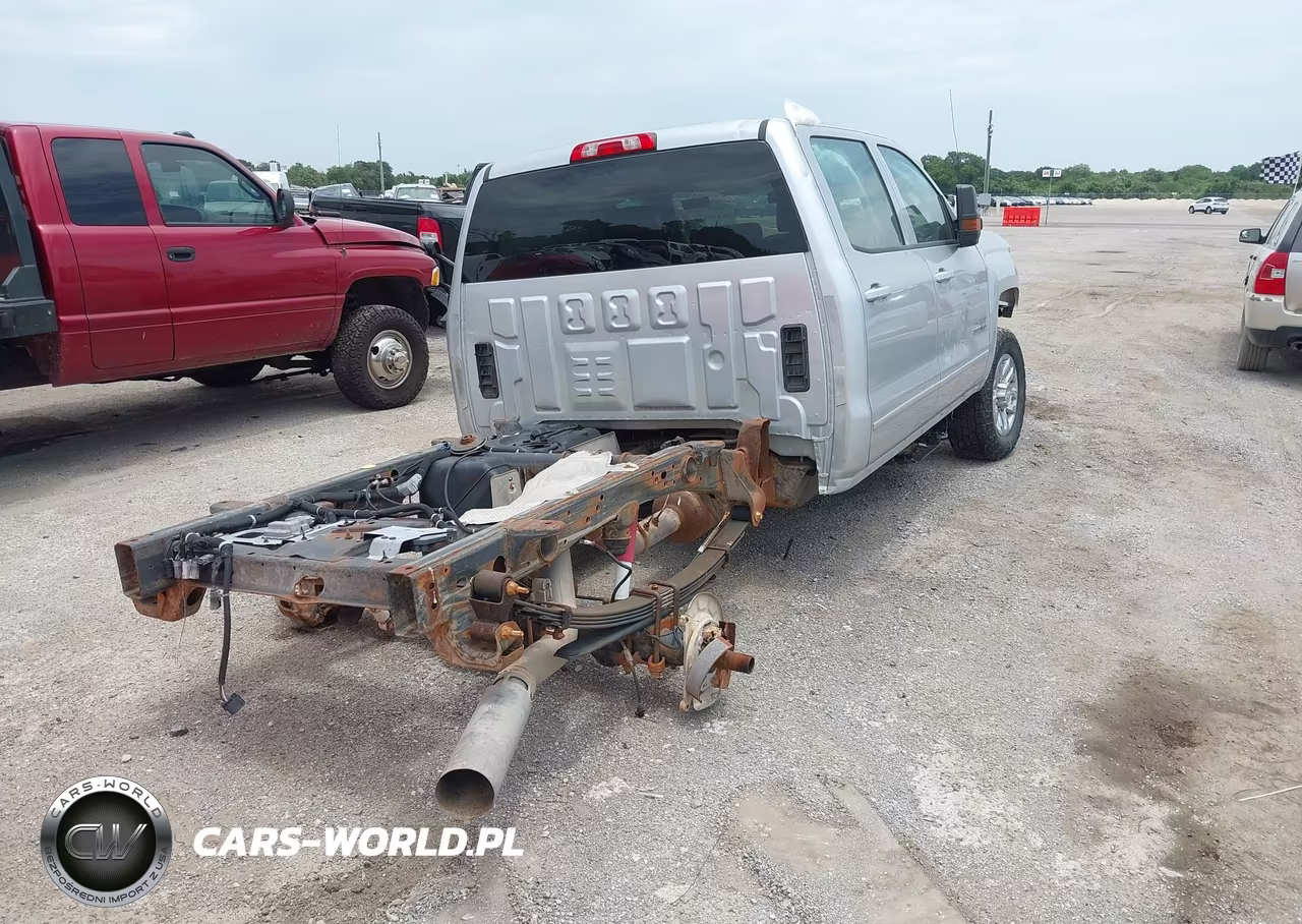 2018 Chevrolet Silverado 2500Hd Lt VIN:1GC1KVEY9JF230077 - 4