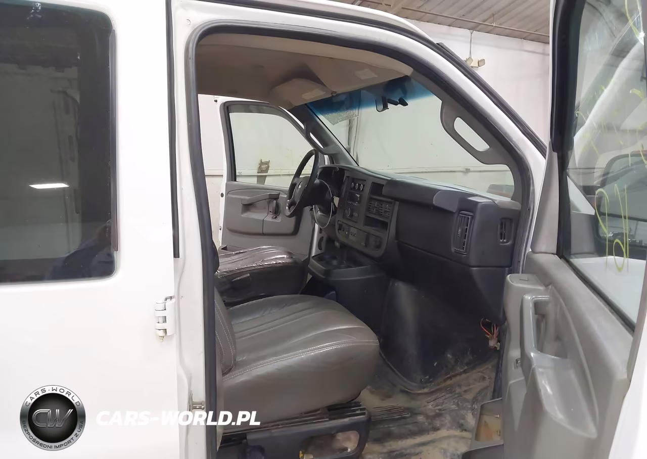 2016 Chevrolet Express 2500 Work Van VIN:1GCWGBFF2G1138057 - 5