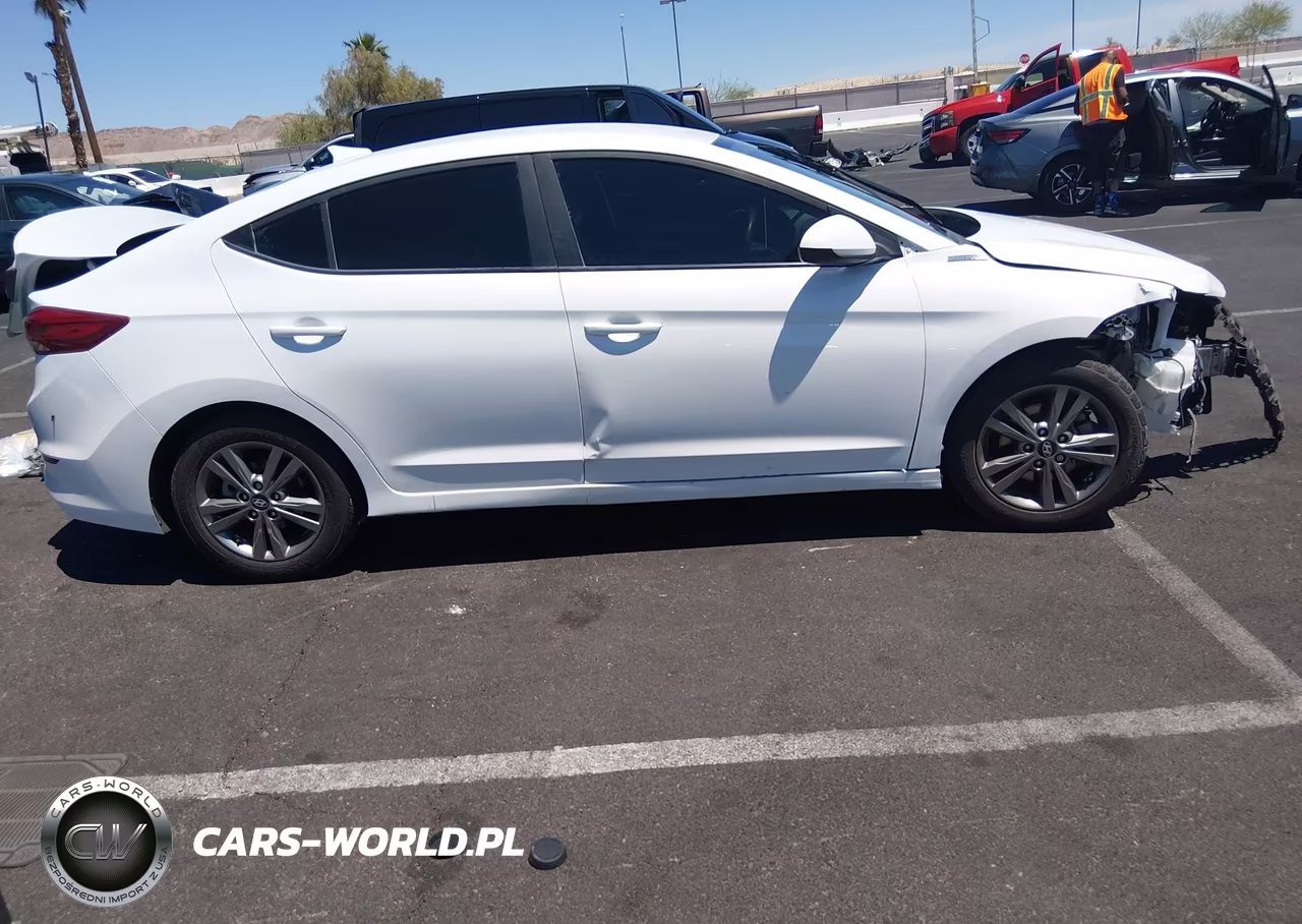 2018 Hyundai Elantra Sel VIN:5NPD84LF4JH356683 - 14