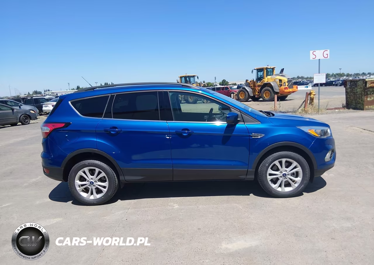 2018 Ford Escape Se VIN:1FMCU9GD3JUC38770 - 13