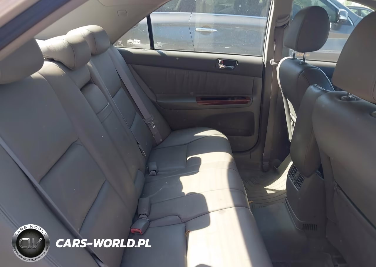 2005 Toyota Camry Xle VIN:4T1BE30K25U606957 - 8