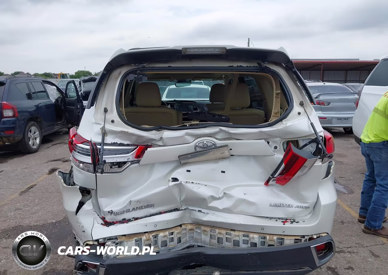 2019 Toyota Highlander Limited Platinum VIN:5TDDZRFHXKS710757 - 16