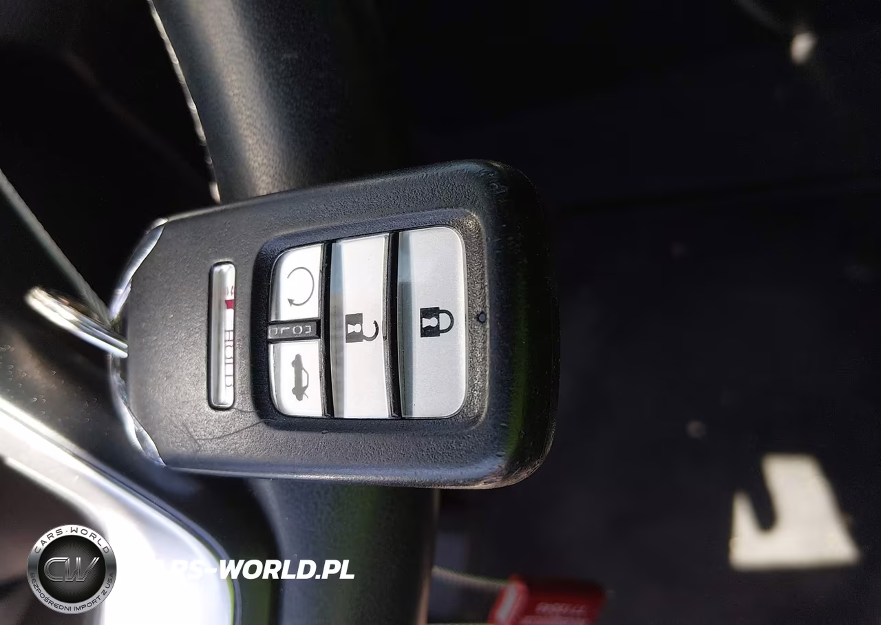 2018 Honda Accord Touring VIN:1HGCV1F92JA208369 - 11