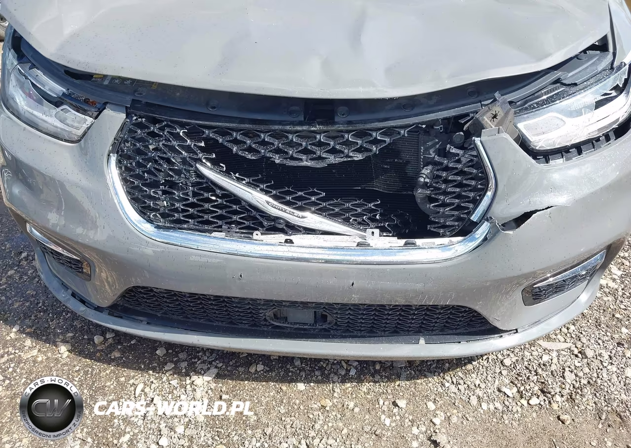 2023 Chrysler Pacifica Hybrid Touring L VIN:2C4RC1L74PR588501 - 17