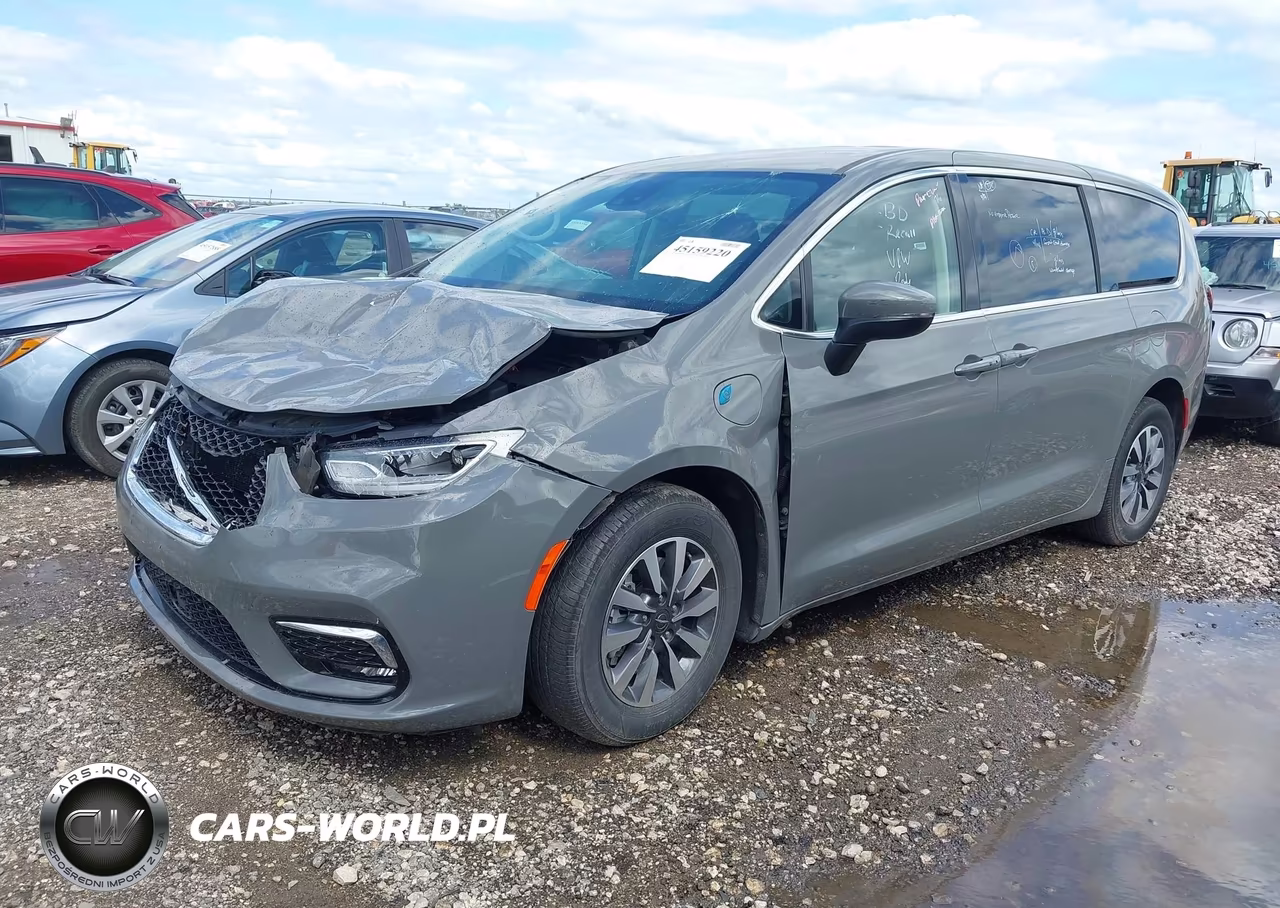 2023 Chrysler Pacifica Hybrid Touring L VIN:2C4RC1L74PR588501 - 2