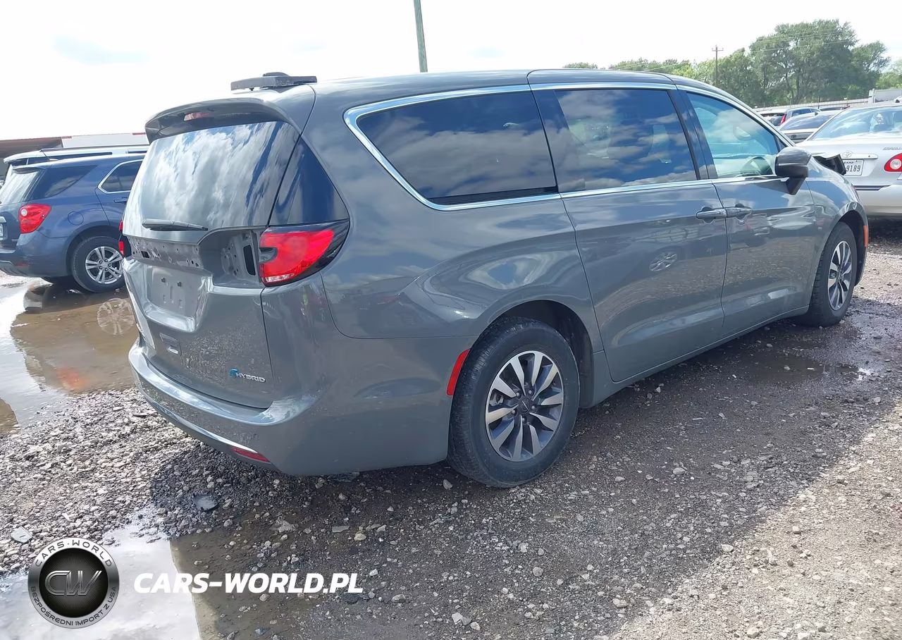 2023 Chrysler Pacifica Hybrid Touring L VIN:2C4RC1L74PR588501 - 4
