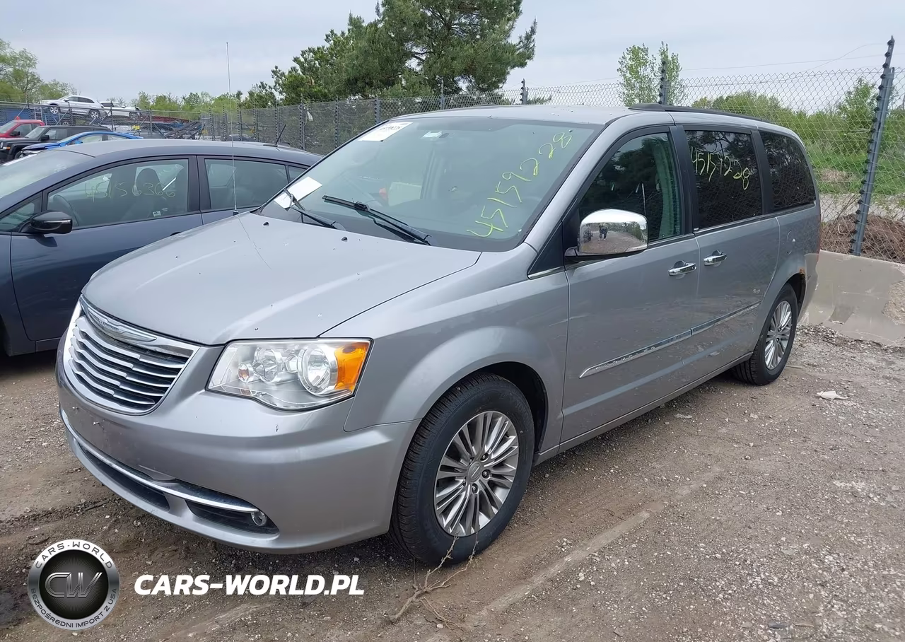2013 Chrysler Town & Country Touring-L VIN:2C4RC1CG6DR747577 - 2