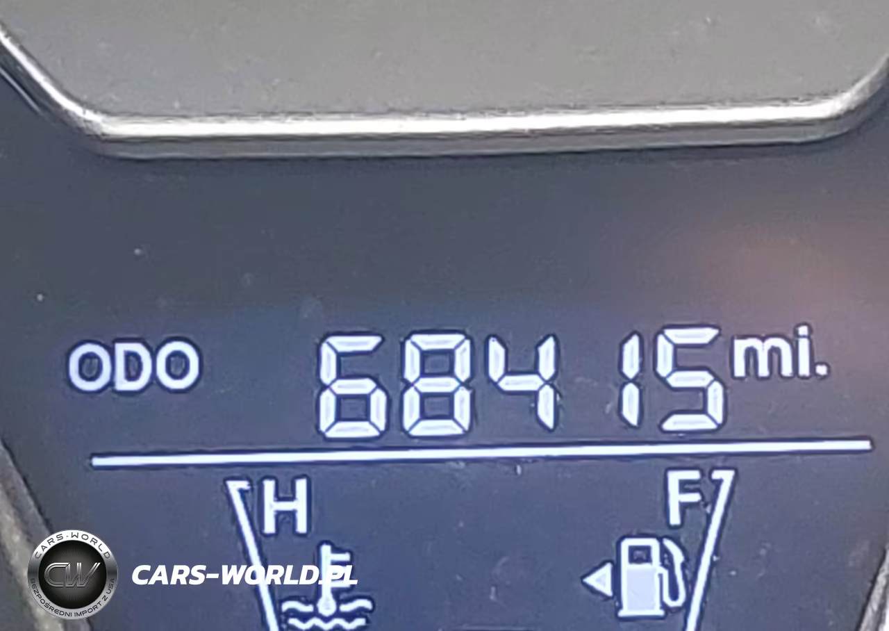 2016 Hyundai Veloster VIN:KMHTC6AD0GU278761 - 15