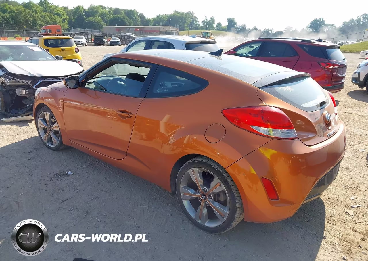 2016 Hyundai Veloster VIN:KMHTC6AD0GU278761 - 3