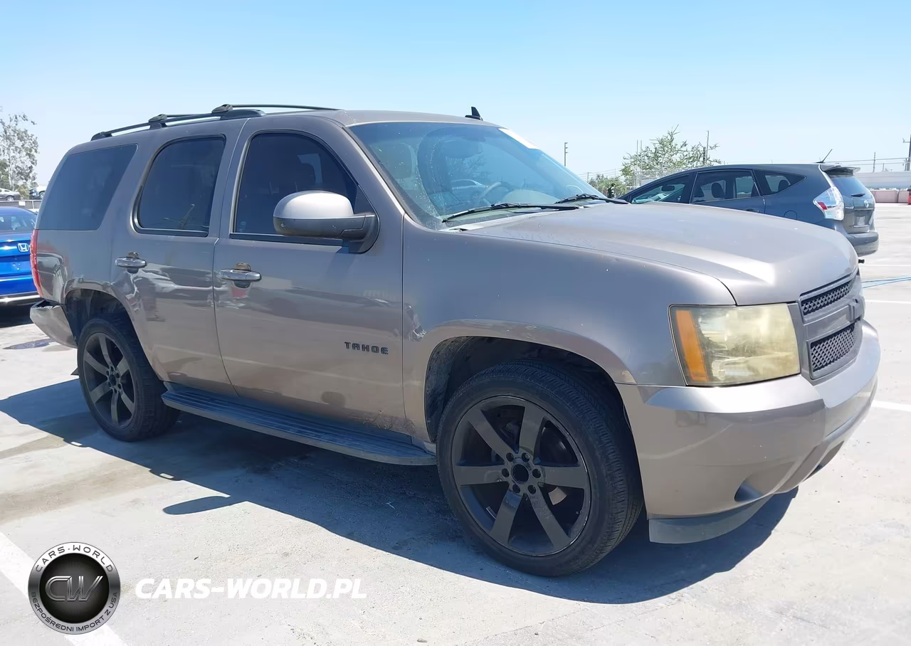 2011 Chevrolet Tahoe Ls – zdjęcie 1 z 18