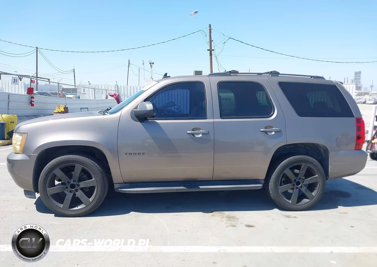 2011 Chevrolet Tahoe Ls VIN:1GNSCAE00BR392515 - 13