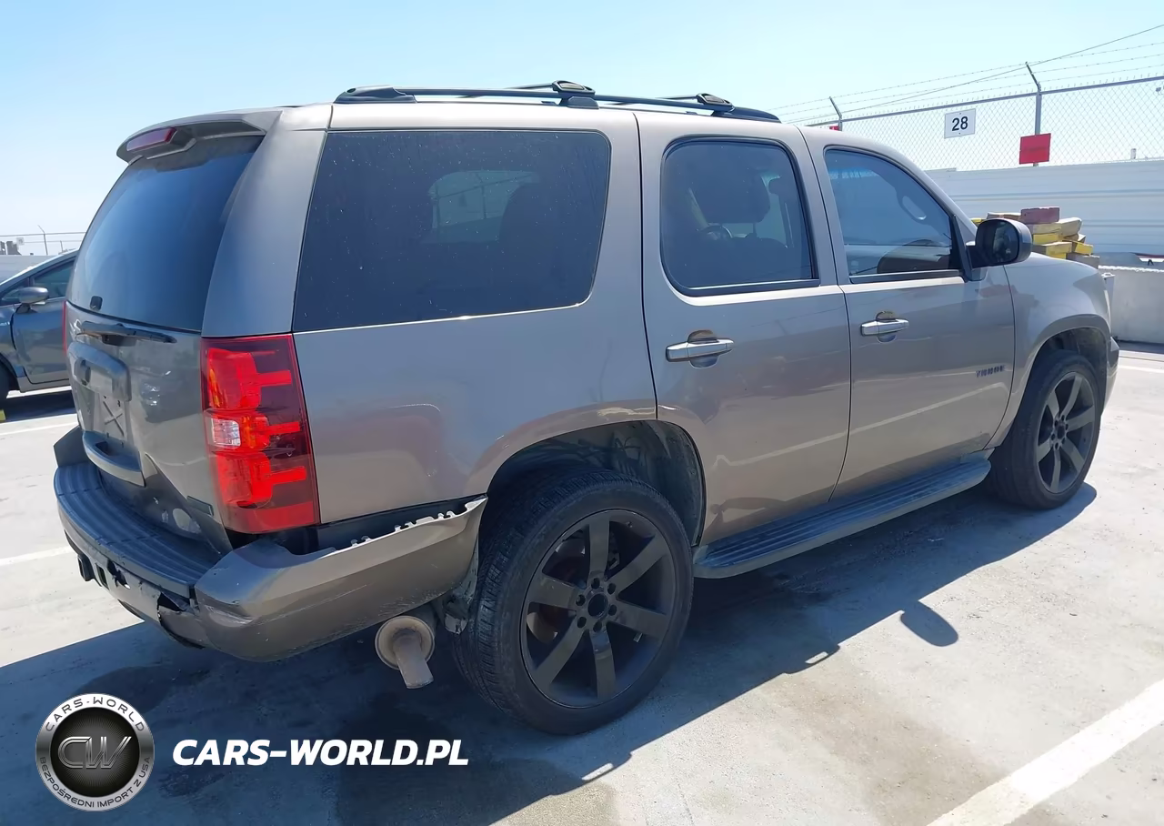 2011 Chevrolet Tahoe Ls VIN:1GNSCAE00BR392515 - 4