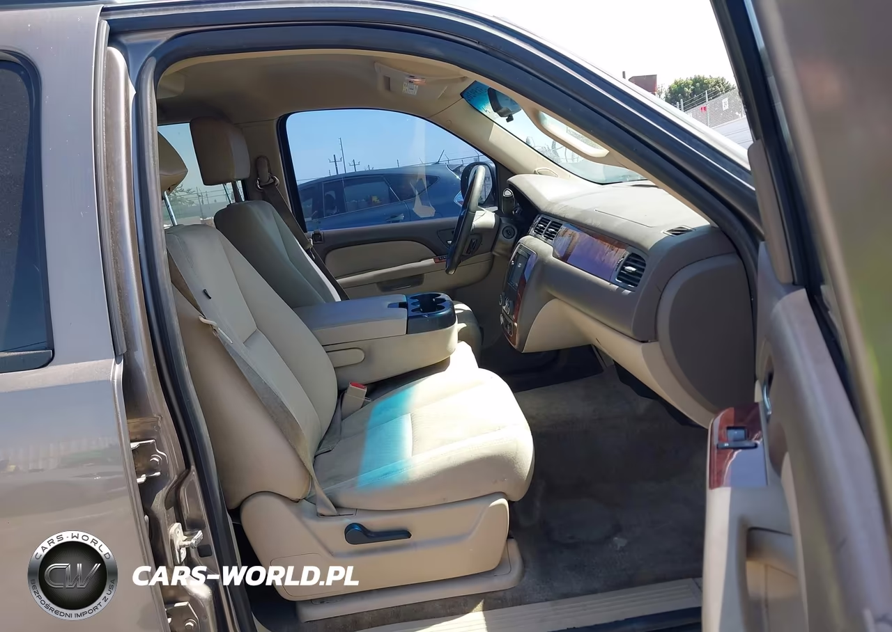 2011 Chevrolet Tahoe Ls VIN:1GNSCAE00BR392515 - 5