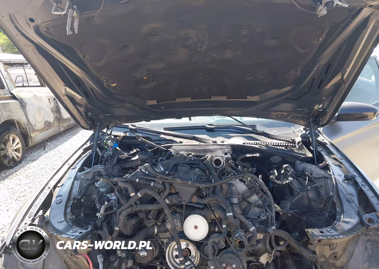 2013 BMW M5 VIN:WBSFV9C52DC773136 - 10