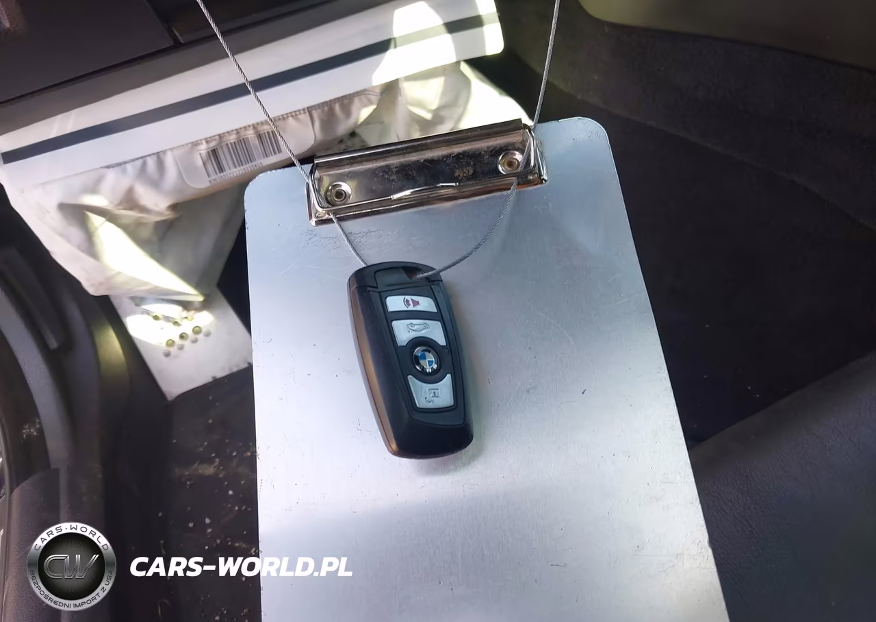 2013 BMW M5 VIN:WBSFV9C52DC773136 - 11
