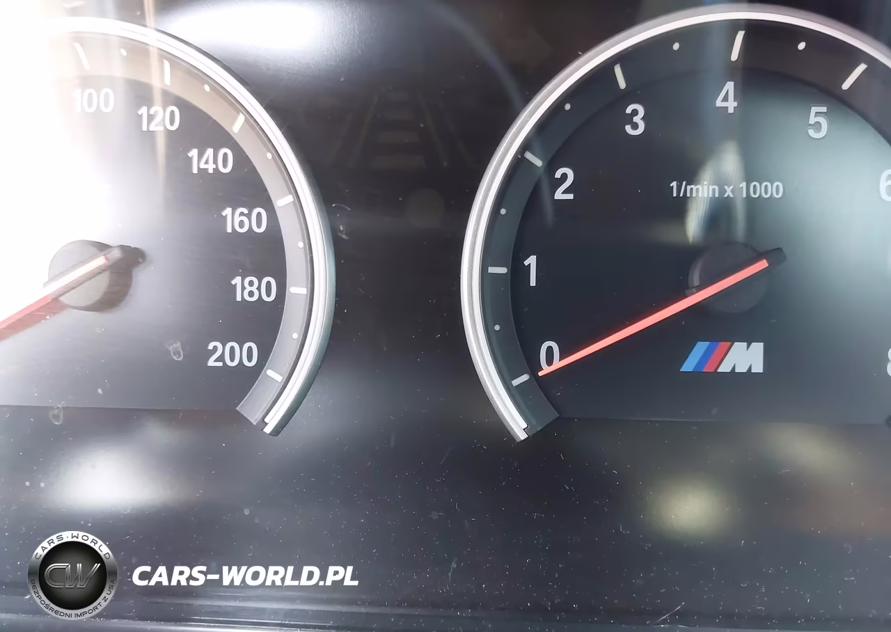 2013 BMW M5 VIN:WBSFV9C52DC773136 - 16