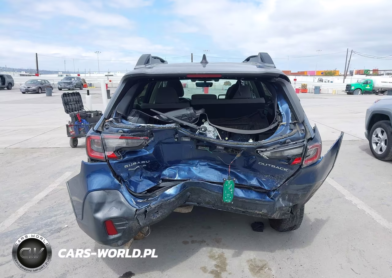 2020 Subaru Outback Premium VIN:4S4BTAEC3L3124903 - 17