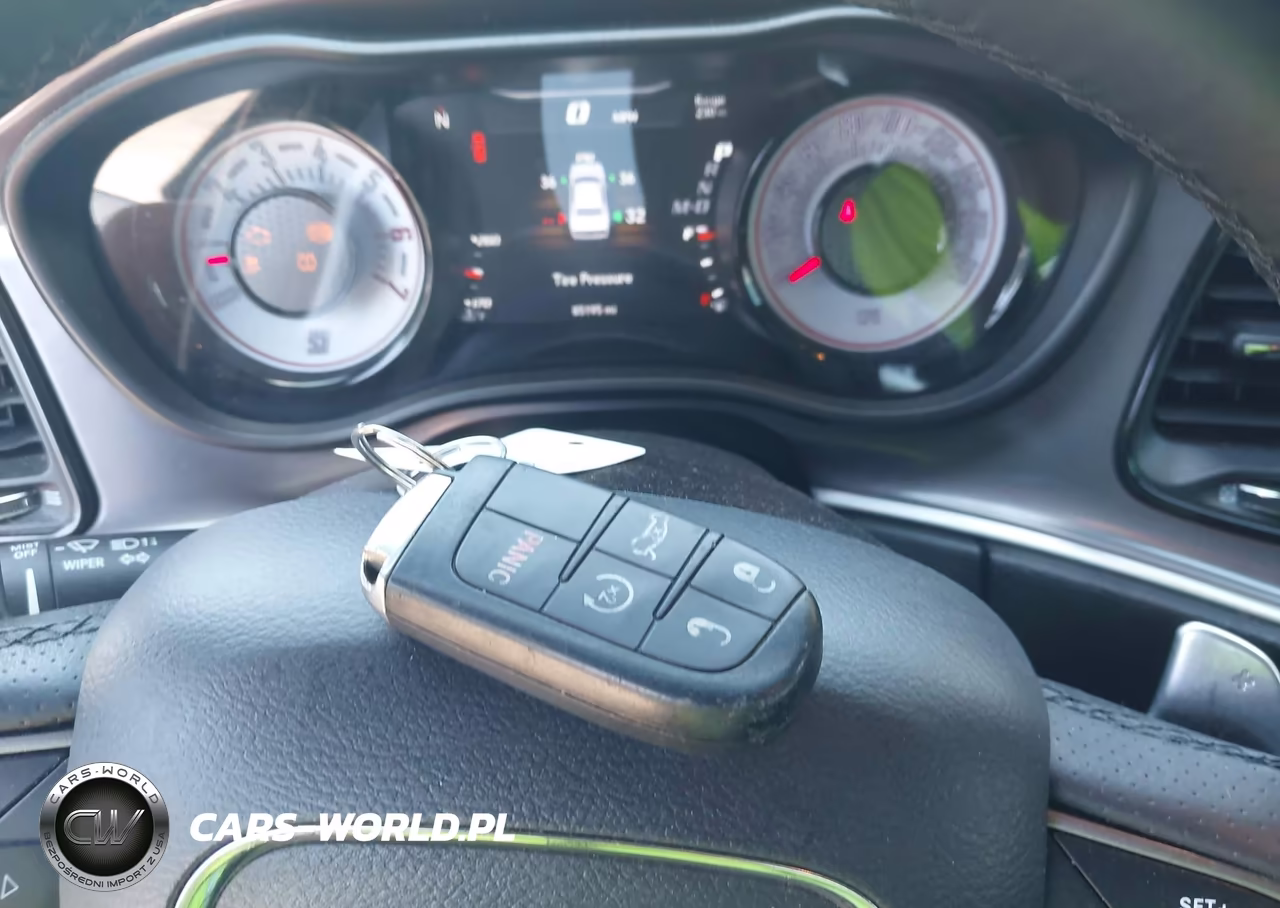 2019 Dodge Challenger R-T Scat Pack VIN:2C3CDZFJXKH549505 - 11