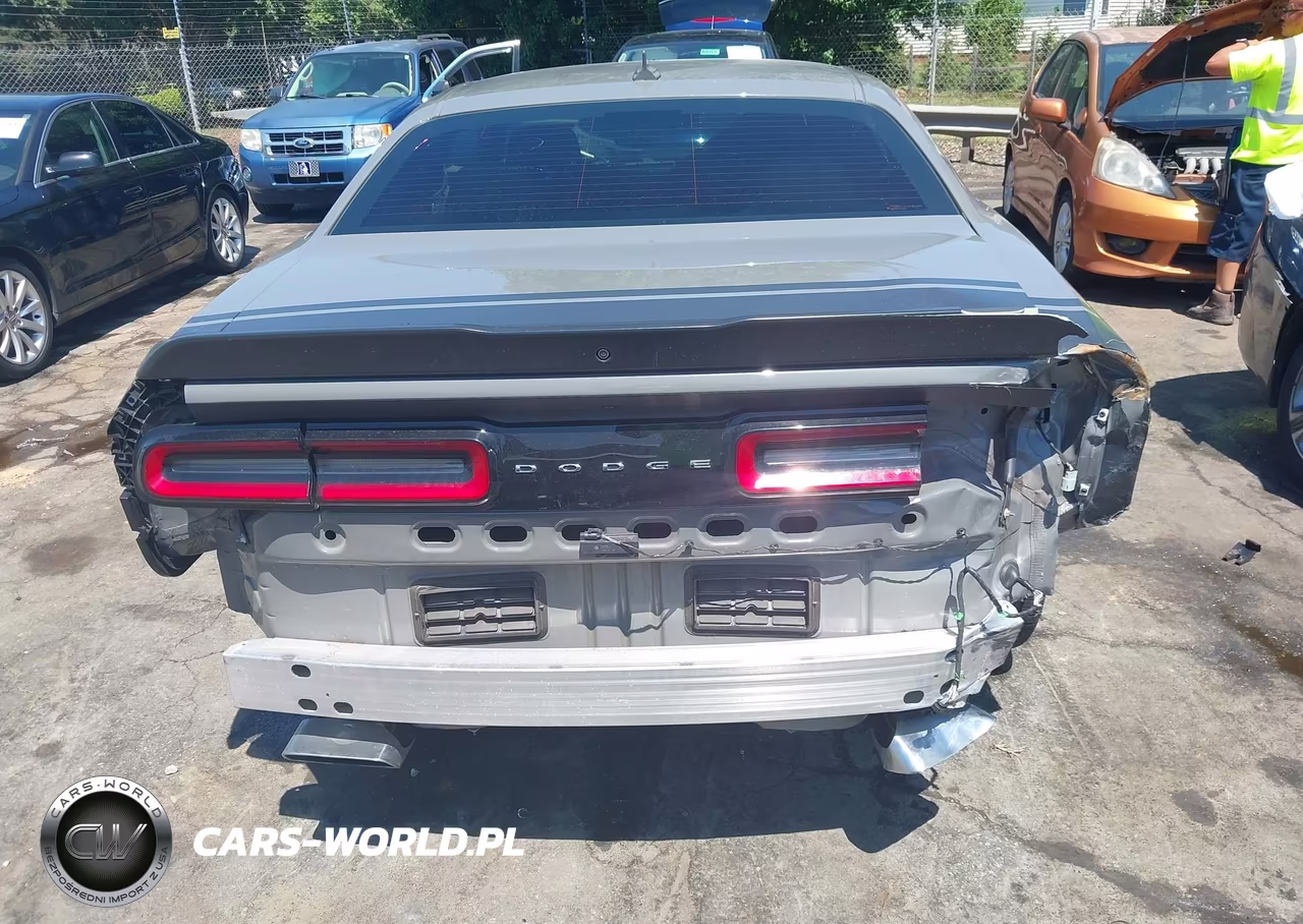 2019 Dodge Challenger R-T Scat Pack VIN:2C3CDZFJXKH549505 - 17